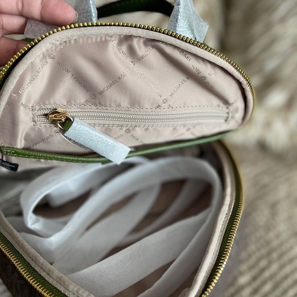 Michael Kors backback Last pc - Picture 5 of 6